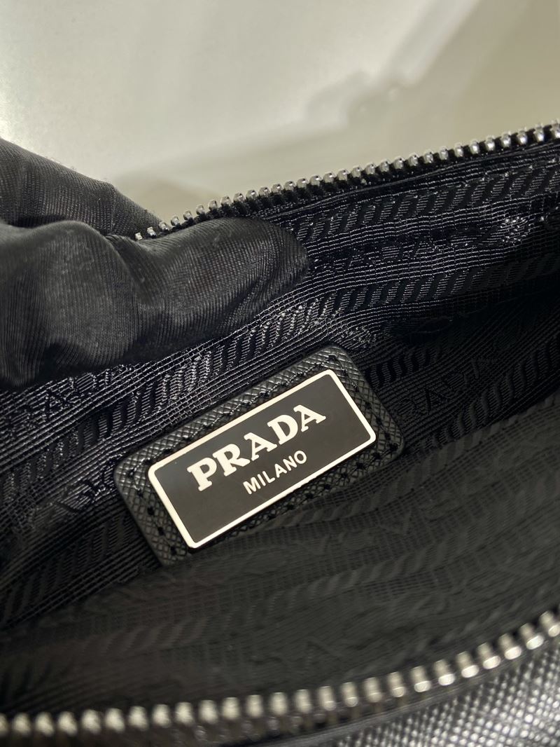 Pra*a waist chest packs